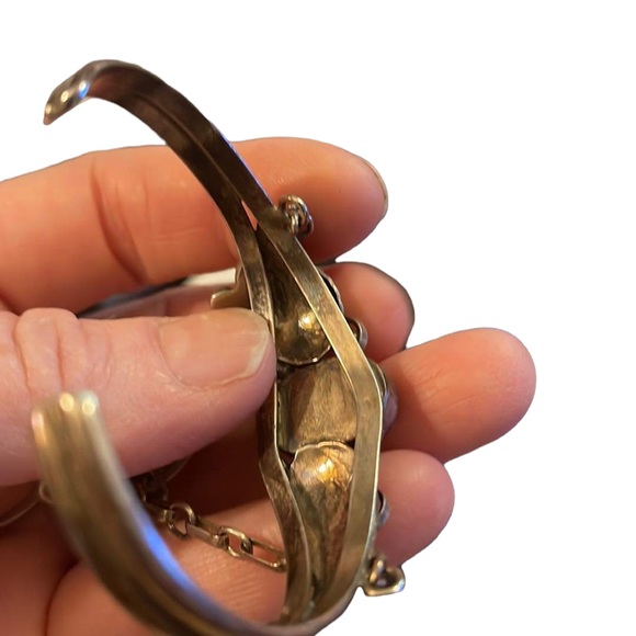 Vintage 1960s Sterling Silver Navajo marked MOP Squash Blossom slave Bracelet - Picture 7 of 16